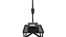 Buchtisch mit Phase One Reprokamera und AutoColumn Reprostativ Buchtisch mit Phase One Reprokamera und AutoColumn Reprostativ